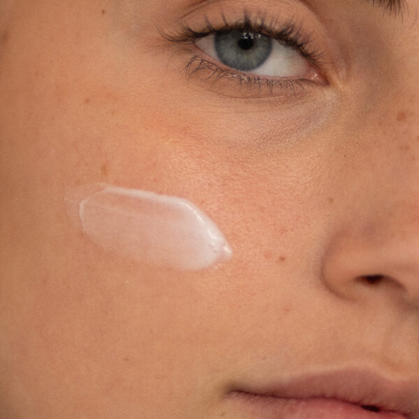 Arual CREMA FACIAL ANTIEDAD – PIELES GRASAS Y MIXTAS Libre de impuestos