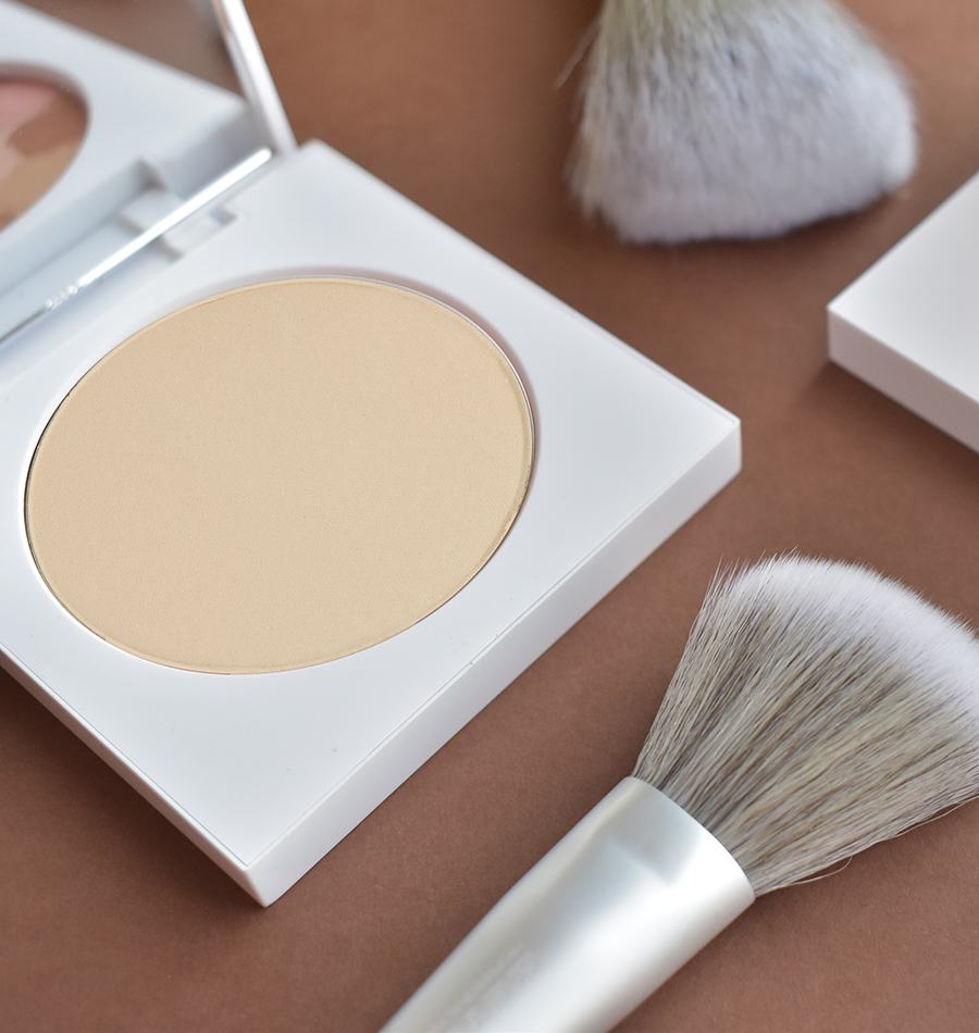 Beter Mattifying compact powder Look Expert 2025