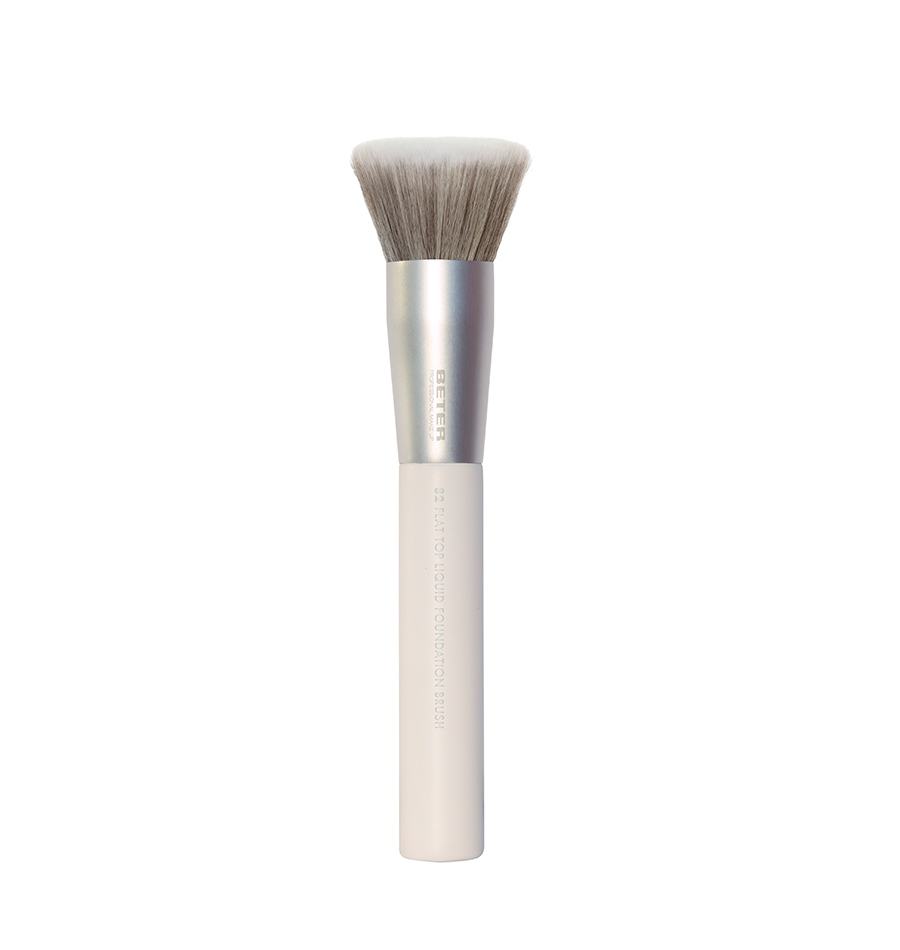 Beter Brocha nº 82 kabuki maquillaje fluido Look expert