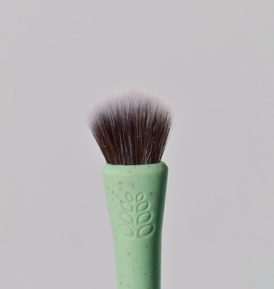 Beter PINCEL DIFUMINADOR DE SOMBRAS NATURAL FIBER Precio de fábrica