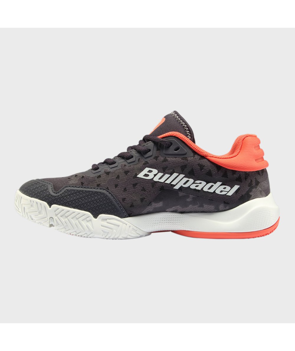Bullpadel ZAPATILLA BULLPADEL FLOW 24I GRIS Y NARANJA 2025