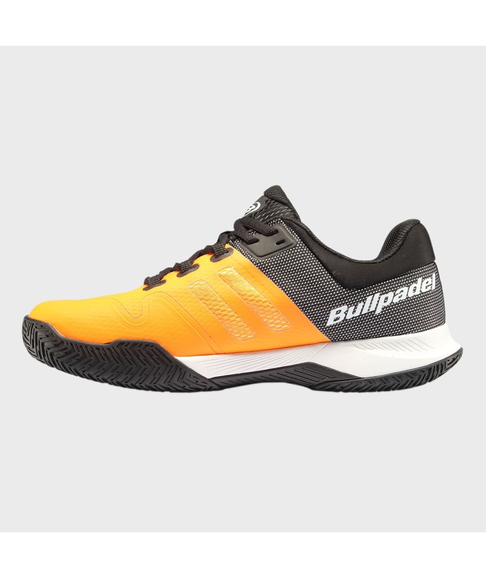 Bullpadel ZAPATILLA BULLPADEL PERFORMANCE COMFORT 24I NEGRO Y NARANJA Tienda