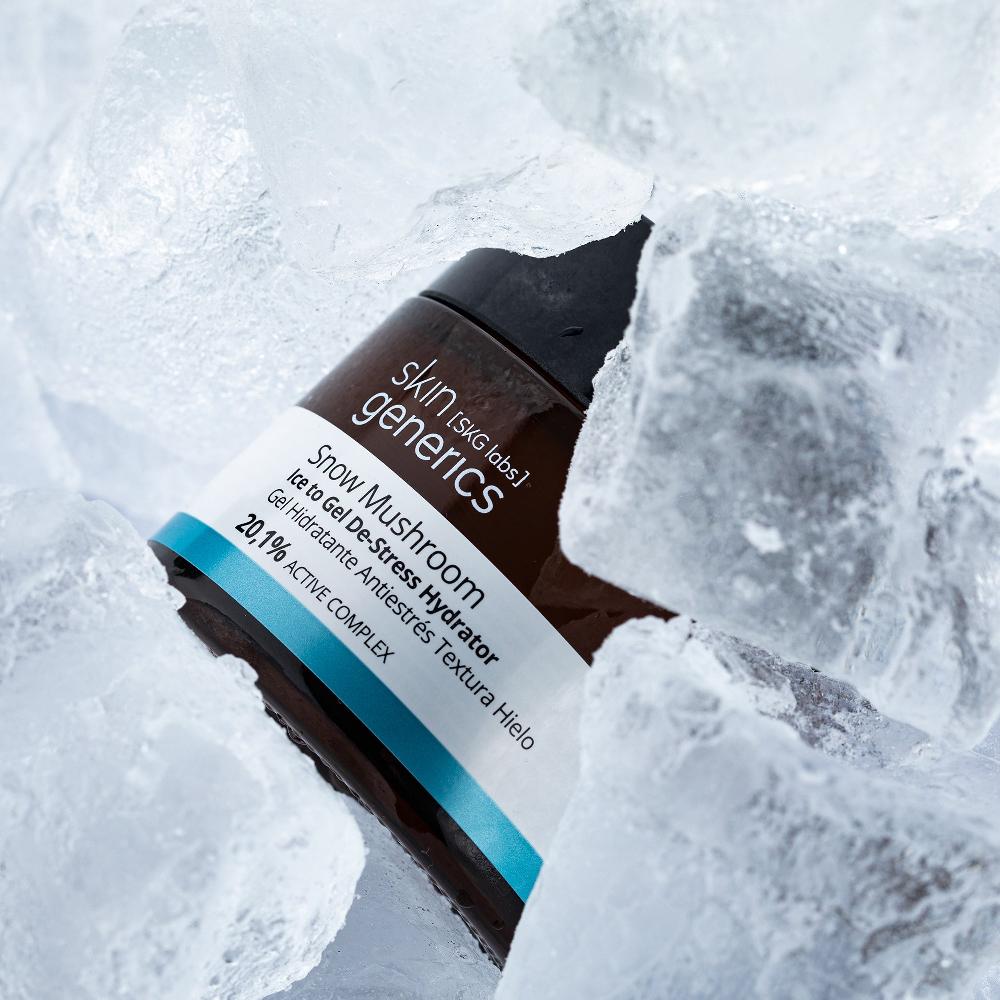 skin generics Crema Hidratante Doble Textura con Snow Mushroom (gel-hielo) Último día