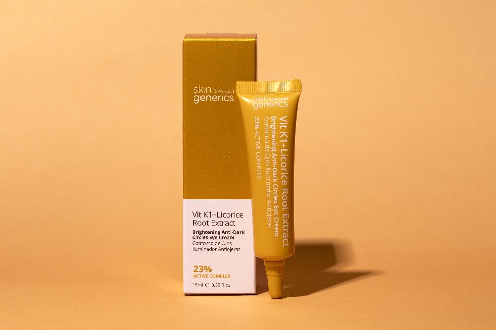 skin generics Contorno de Ojos Iluminador Antiojeras con Vit K Ahorra y exporta