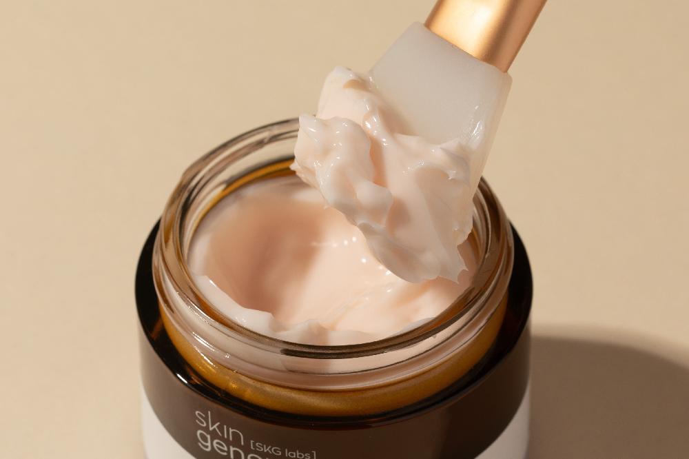 skin generics Crema Regeneradora Celular con Vitamina F+Retinol Ofertas especiales