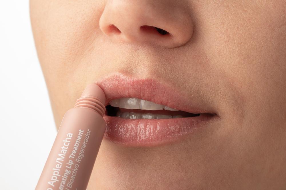 skin generics Tratamiento para labios con Majime Bio Apple/Matcha Rebajas baratas