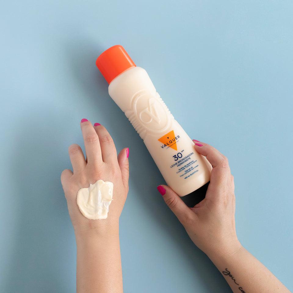 valquer laboratorios Leche hidratante bronceadora de zanahorias facial y corporal SPF 30 - 500 ml Rebajas online