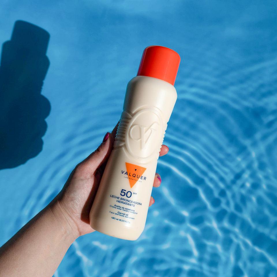 valquer laboratorios Leche hidratante bronceadora de zanahorias facial y corporal SPF 50 - 500 ml Rebajas top