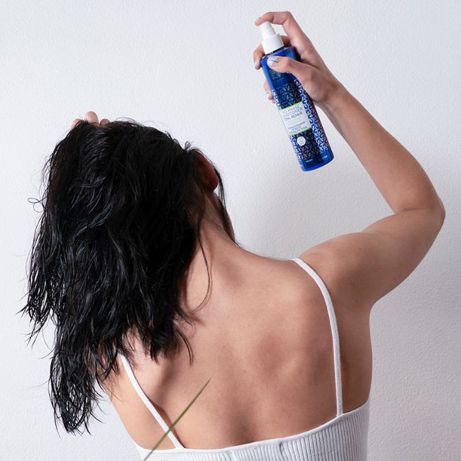 valquer laboratorios Acondicionador Bifásico Volumen-Up para Cabello Fino- 300 ml Libre de impuestos