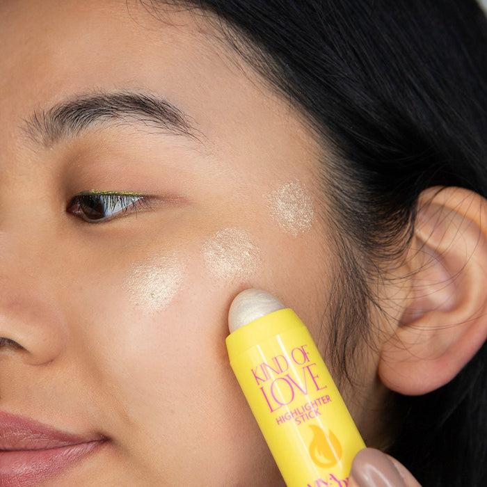 viva la diva Kind of Love Highlighter Stick #1 Self Love Precio ultrabajo