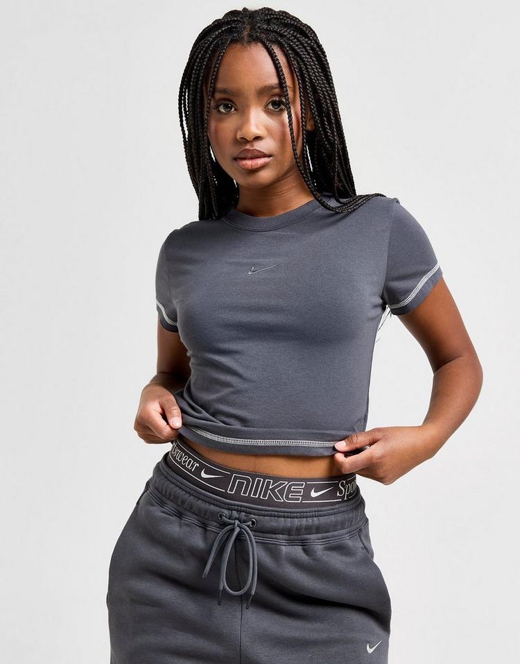 JD Sports Nike Camiseta Graphic Swoosh Chill Ofertas