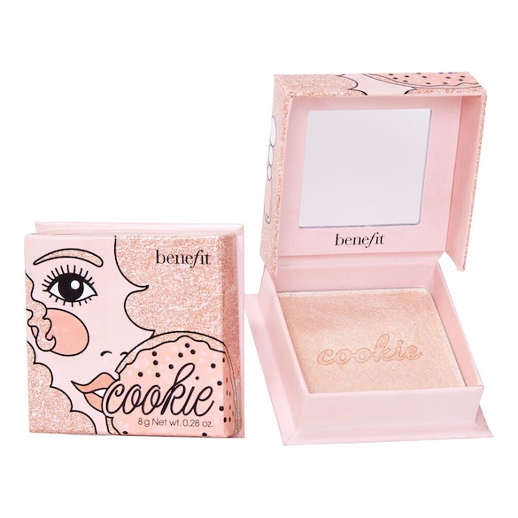 Benefit Cosmetics Cookie - Iluminador en Polvo Suave Rosa Nude