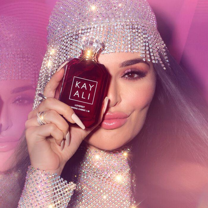 Kayali Lovefest Burning Cherry 48 - Eau de Parfum Limitado a 3 días