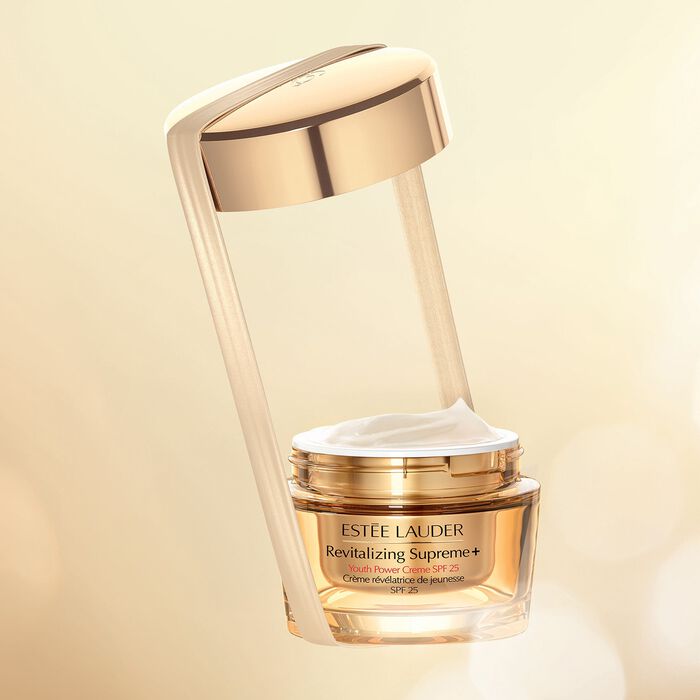 Estée Lauder Revitalizing Supreme+ Youth Power SPF 25 Precios de Black Friday