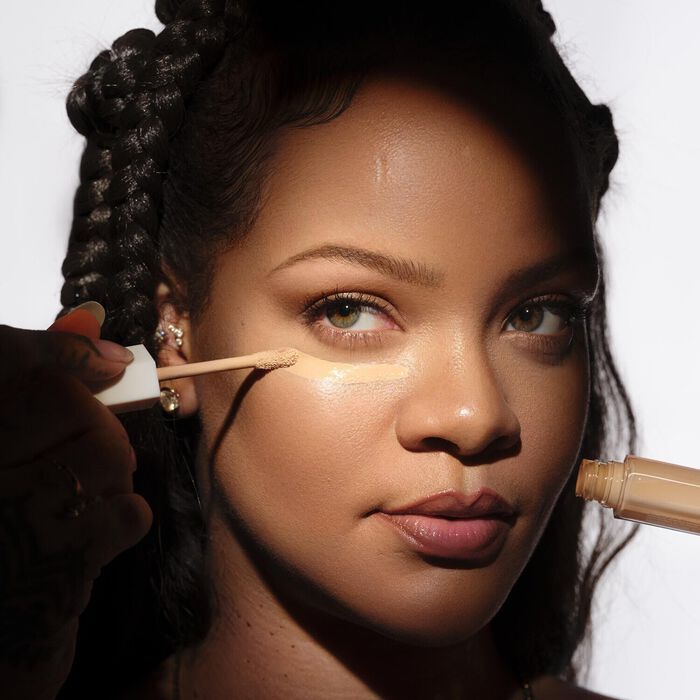 Fenty Beauty We're Even - Corrector de ojeras hidratante de larga duración Libre de impuestos
