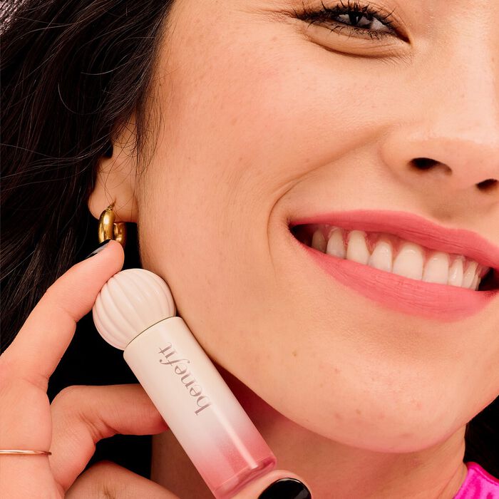 Benefit Cosmetics Plushtint - Tinte labial hidratante con acabado mate Tienda de fábrica