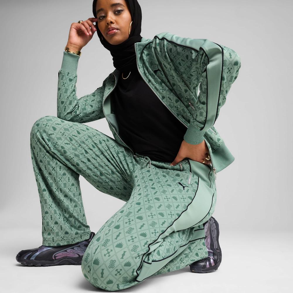 Puma Pantalones rectos estampados Road To Unity T7 para mujer Precio de fábrica