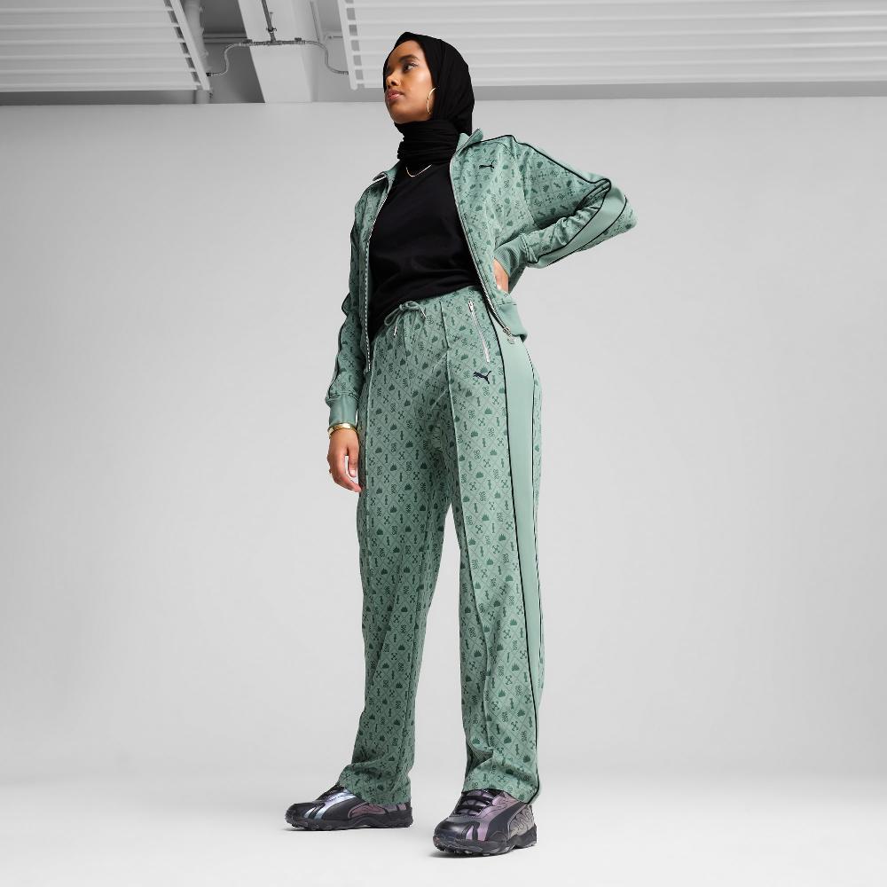 Puma Pantalones rectos estampados Road To Unity T7 para mujer Precio de fábrica