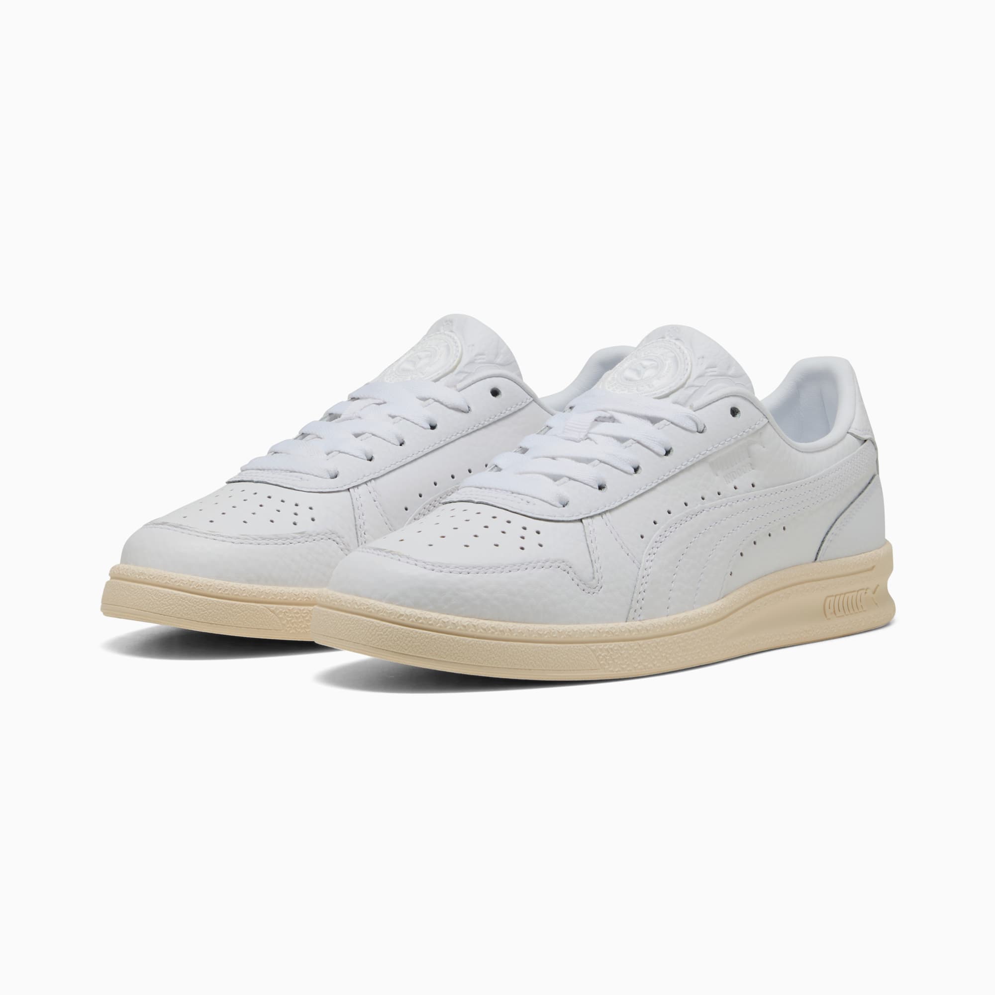 Puma Zapatillas para deportes de interior Jer-She para mujer En oferta