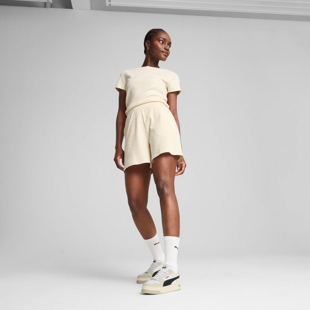Puma Shorts de canalé tiro alto ESS ELEVATED 5" para mujer Rebajas online